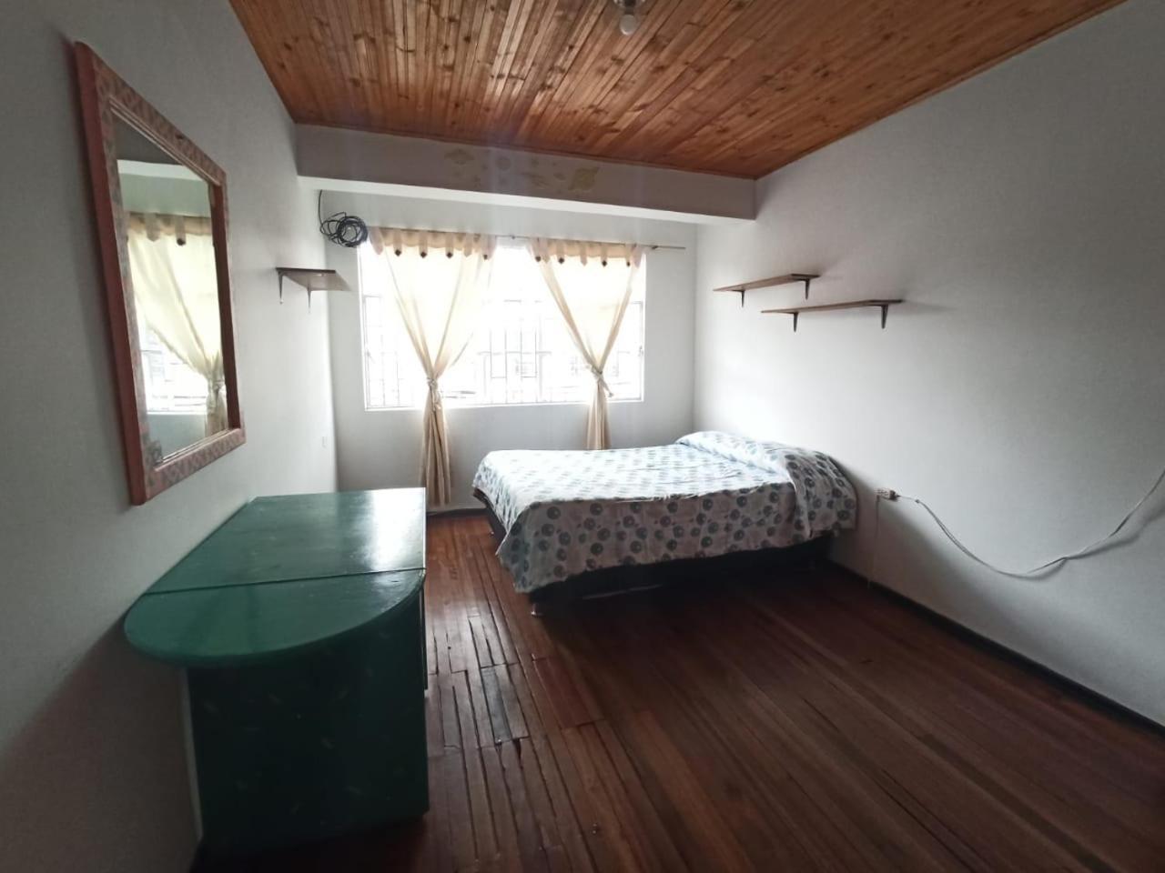 La Tremenda Casa Hotel Bogotá Eksteriør billede